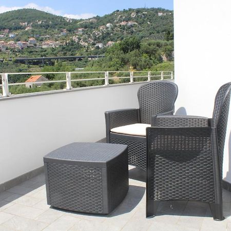 Abelia 4 Apartman Pietra Ligure Kültér fotó